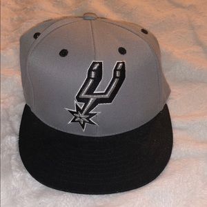San Antonio Spurs 6 7/8 - 7 1/4 cap